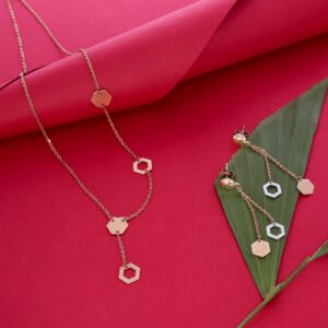 Rose gold color minimal 18ct chain with earrings for women