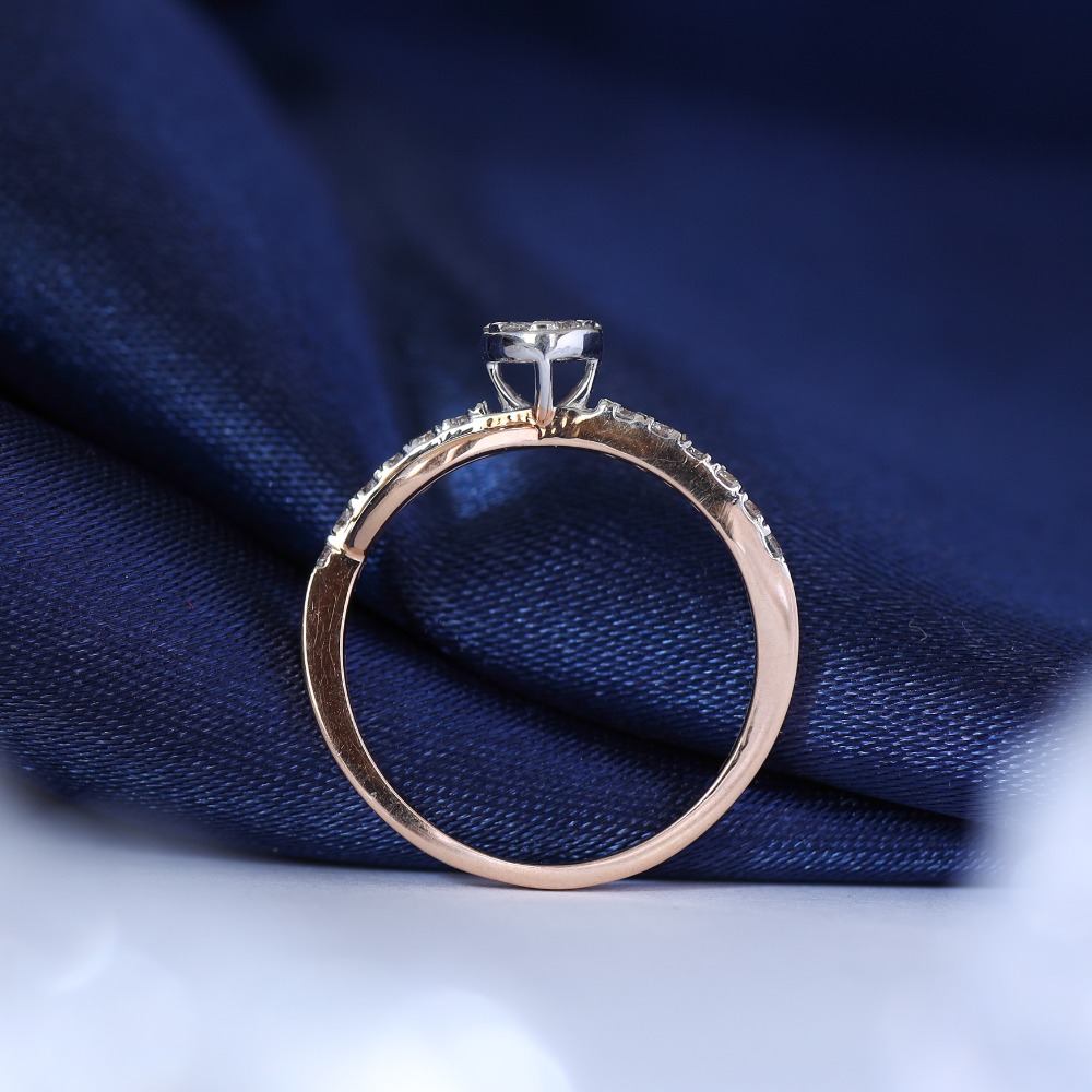 Unique 18kt rose gold diamond engagement rings