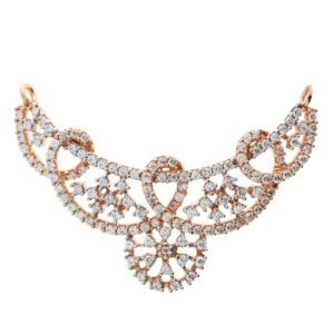 The symmetrical patterned mangalsutra pendant