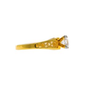 The Lavish Gold Ring