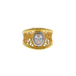 The mesh pattern stone studded gold ring