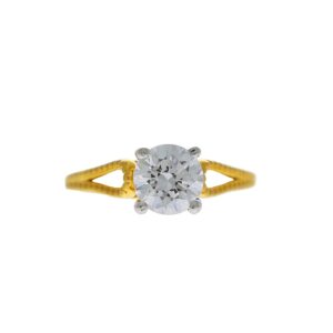 The exquisite gold ring