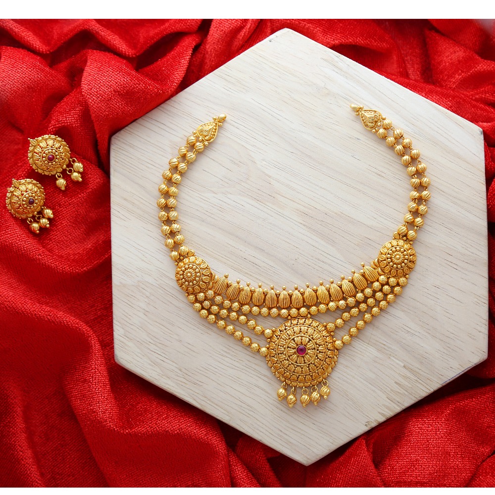 Gold bridal necklace set
