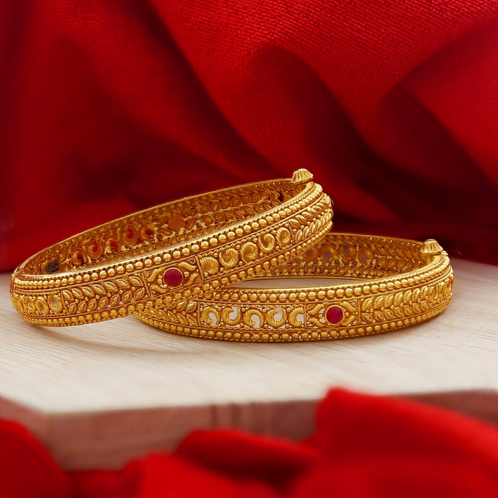 The peshwa bangles