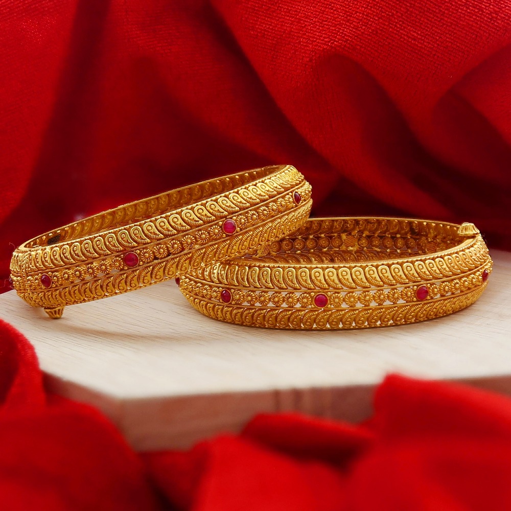 22 karat gold temple bangles design