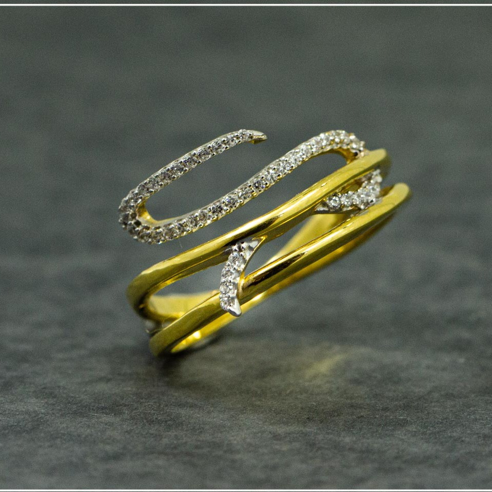 18K Yellow Gold Party Hallmarked Ladies Ring