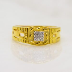 22K Yellow Gold Hallmarked Gents Ring