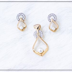 18K Rosegold Leaf Hallmarked Pendant Set with Pearl