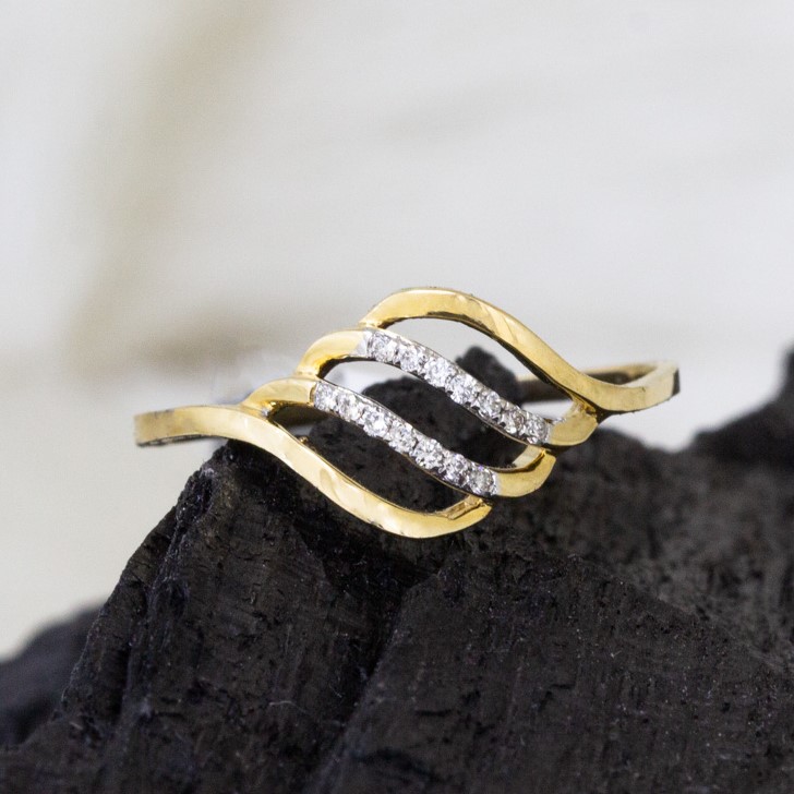 18K Yellow Gold Fancy Diamond Ring