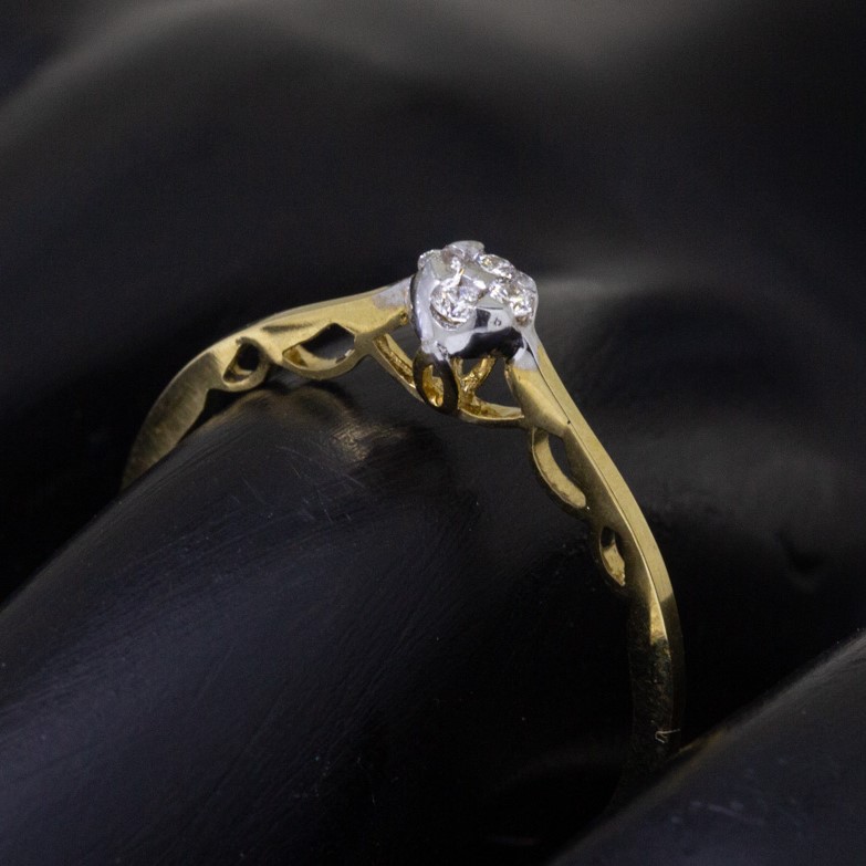 18K Yellow Gold Diamond Ring