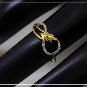 18K Yellow Gold Leaf Diamond Ring