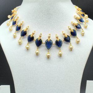 22kt blue stone necklace