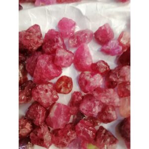 730ct mixed red ruby-manek
