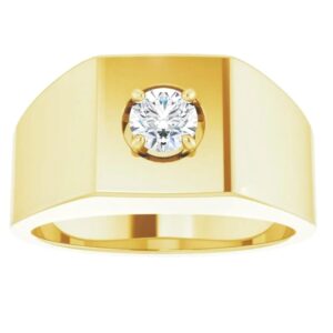 Mens diamond ring , 14kt gold with centre single diamond studded .