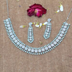 Classic Design Bridal Necklace Set