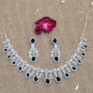 Divine Women Necklace Set