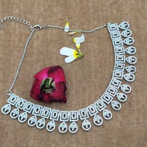 Elegant Design Diamond Necklace Set For Wedding
