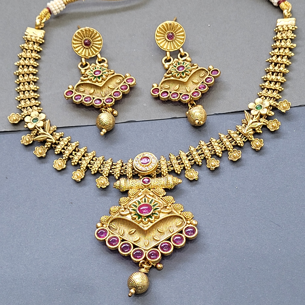 Moti necklace set