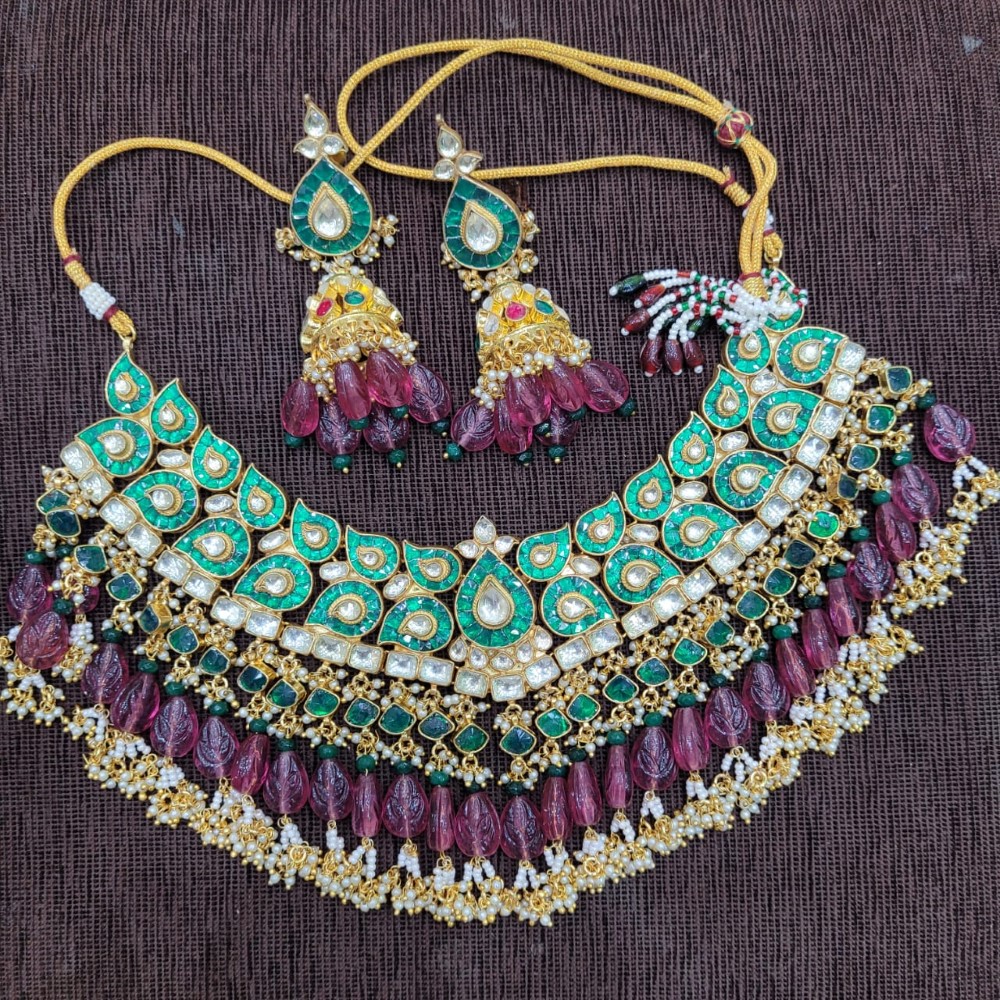 Trending Women Necklace Set SJN38