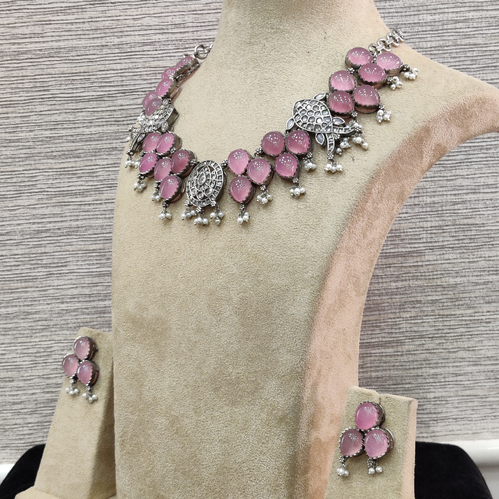 ethnic necklace set