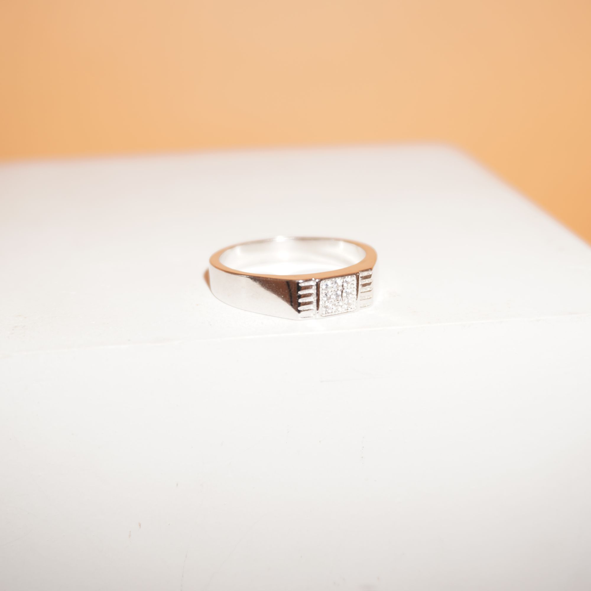925 Silver Classy Colour Stone Ring 791R39