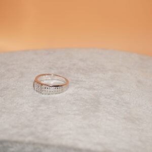 925 Silver Beautiful Diamond Ring 709R31