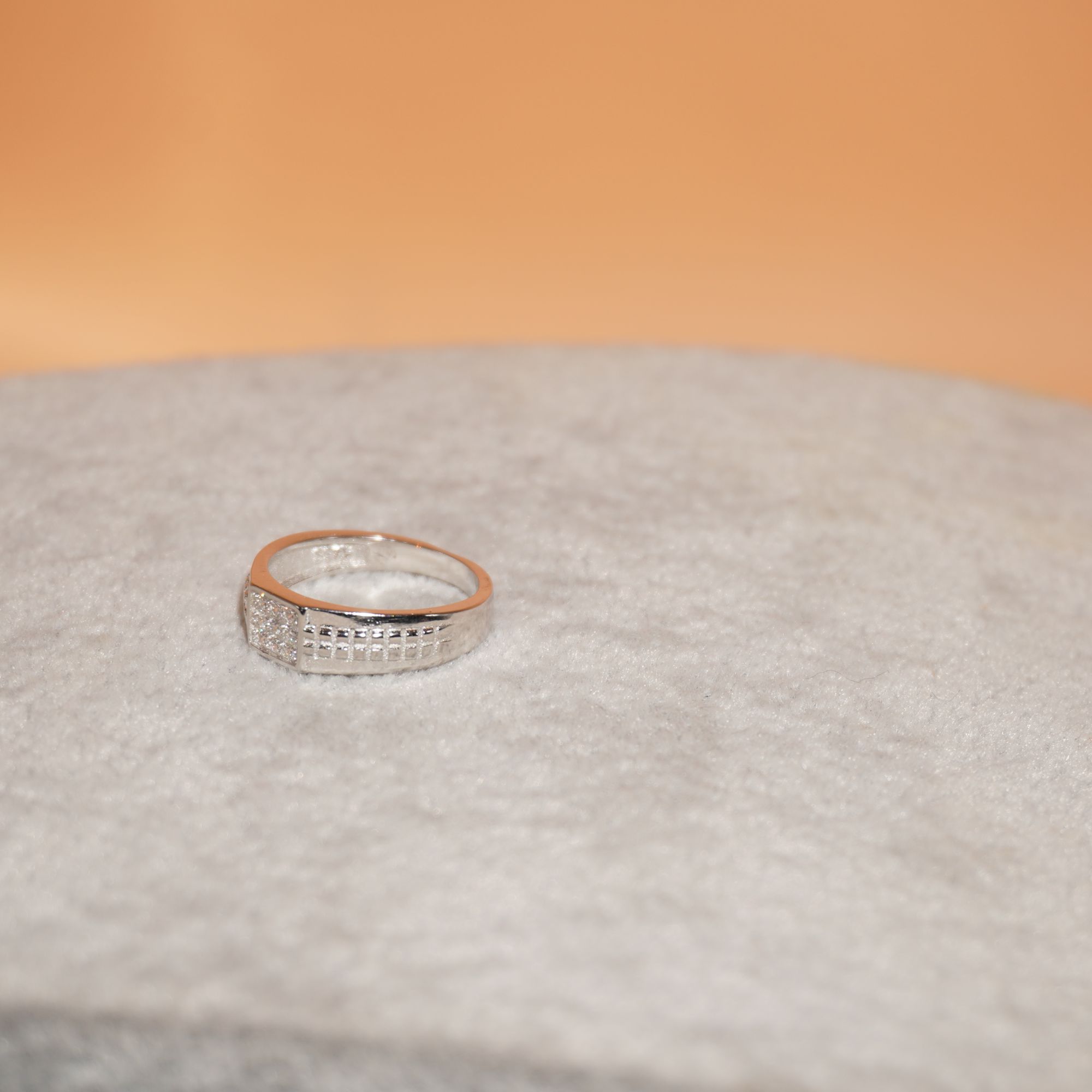 925 Silver Beautiful Diamond Ring 709R31