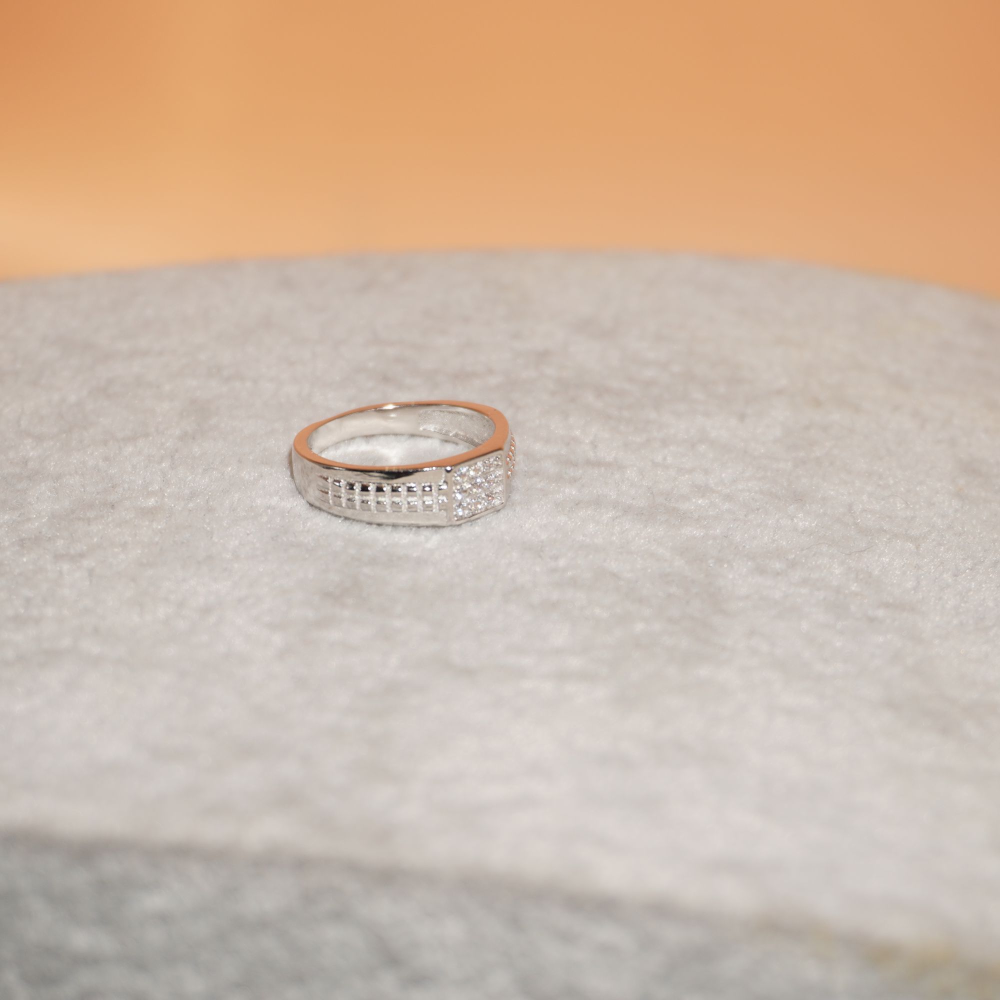 925 Silver Beautiful Diamond Ring 709R31