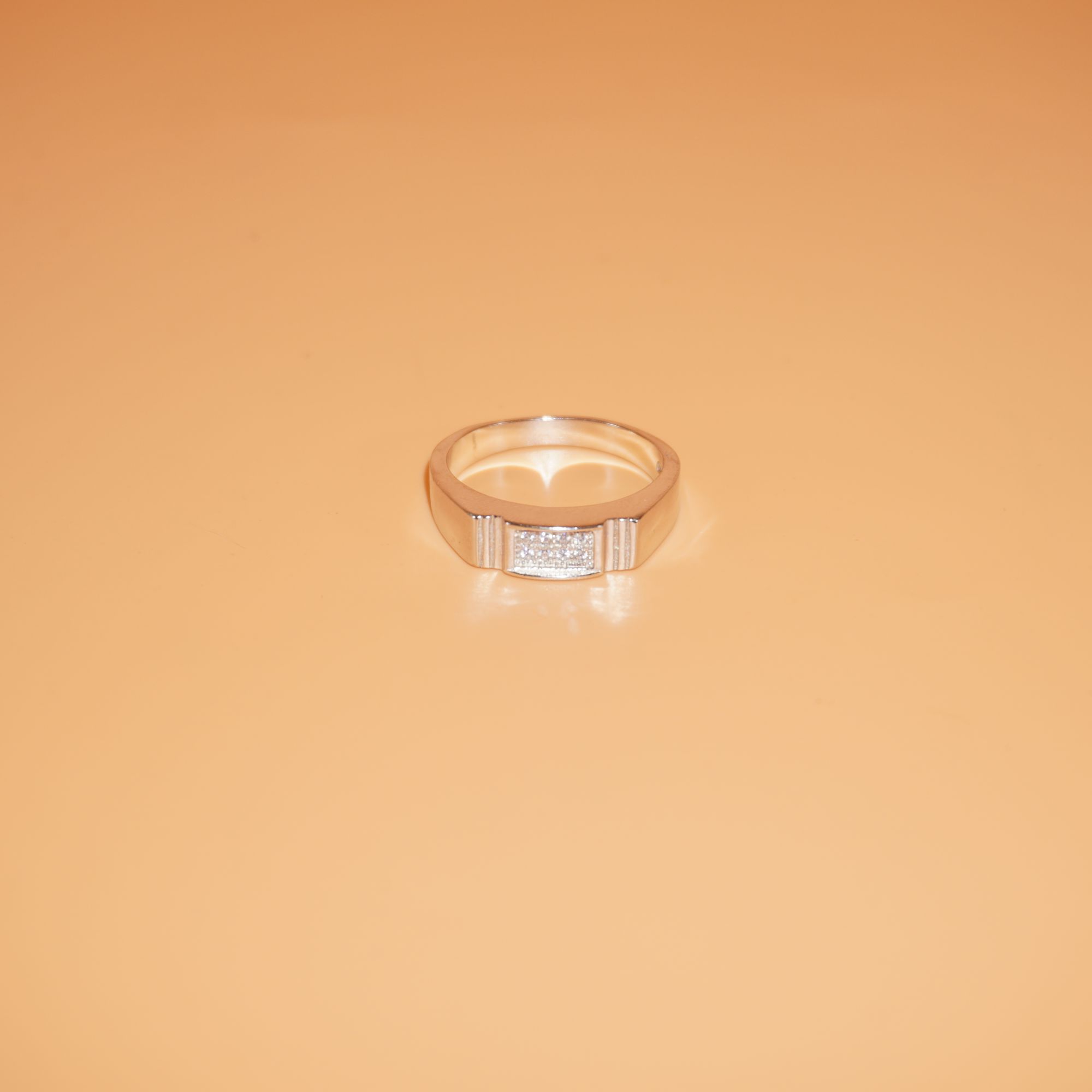 925 Silver Elegant Diamond Ring 712R21