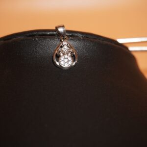 925 Silver Oval Shape Diamond Pendant