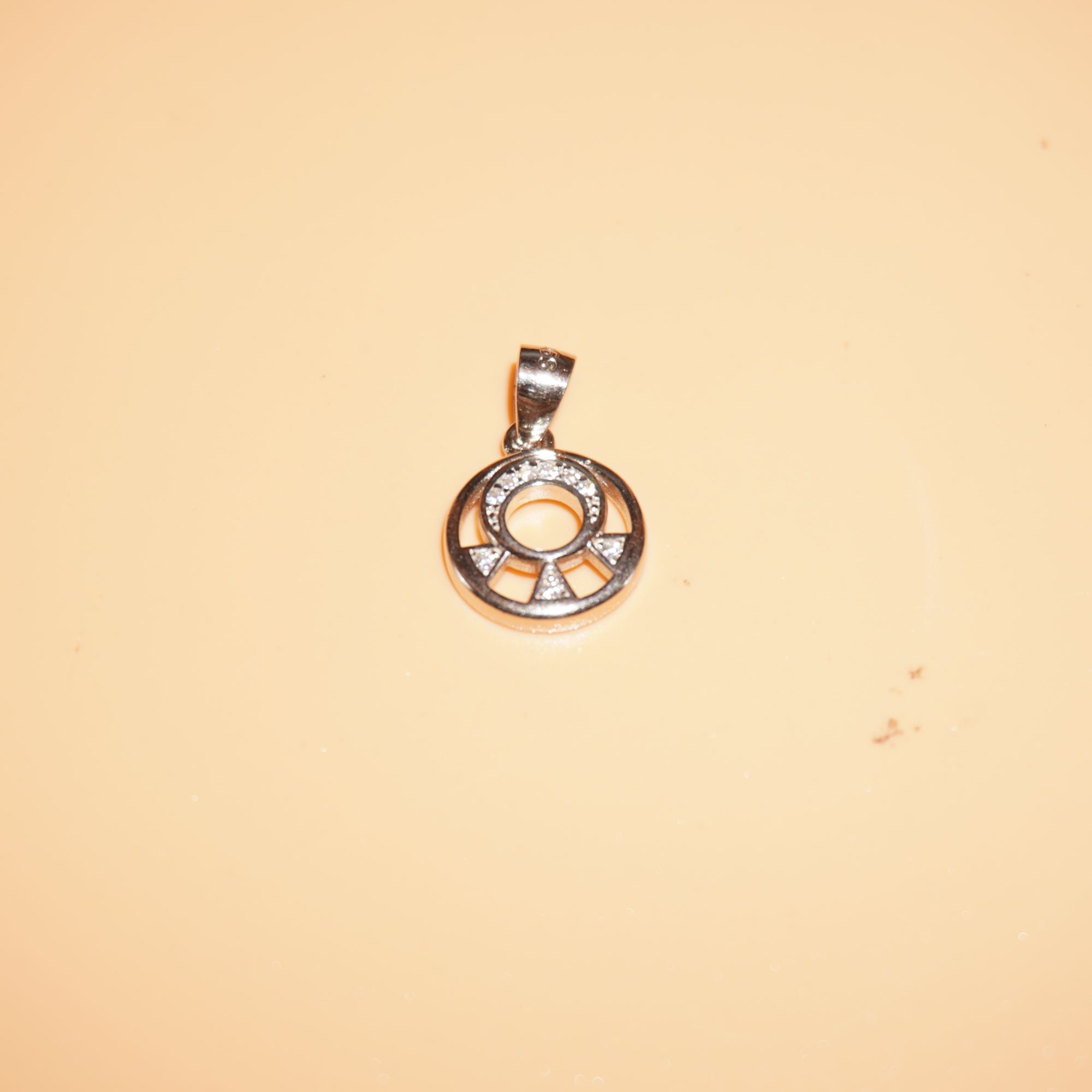 925 Silver Elegant Pendant