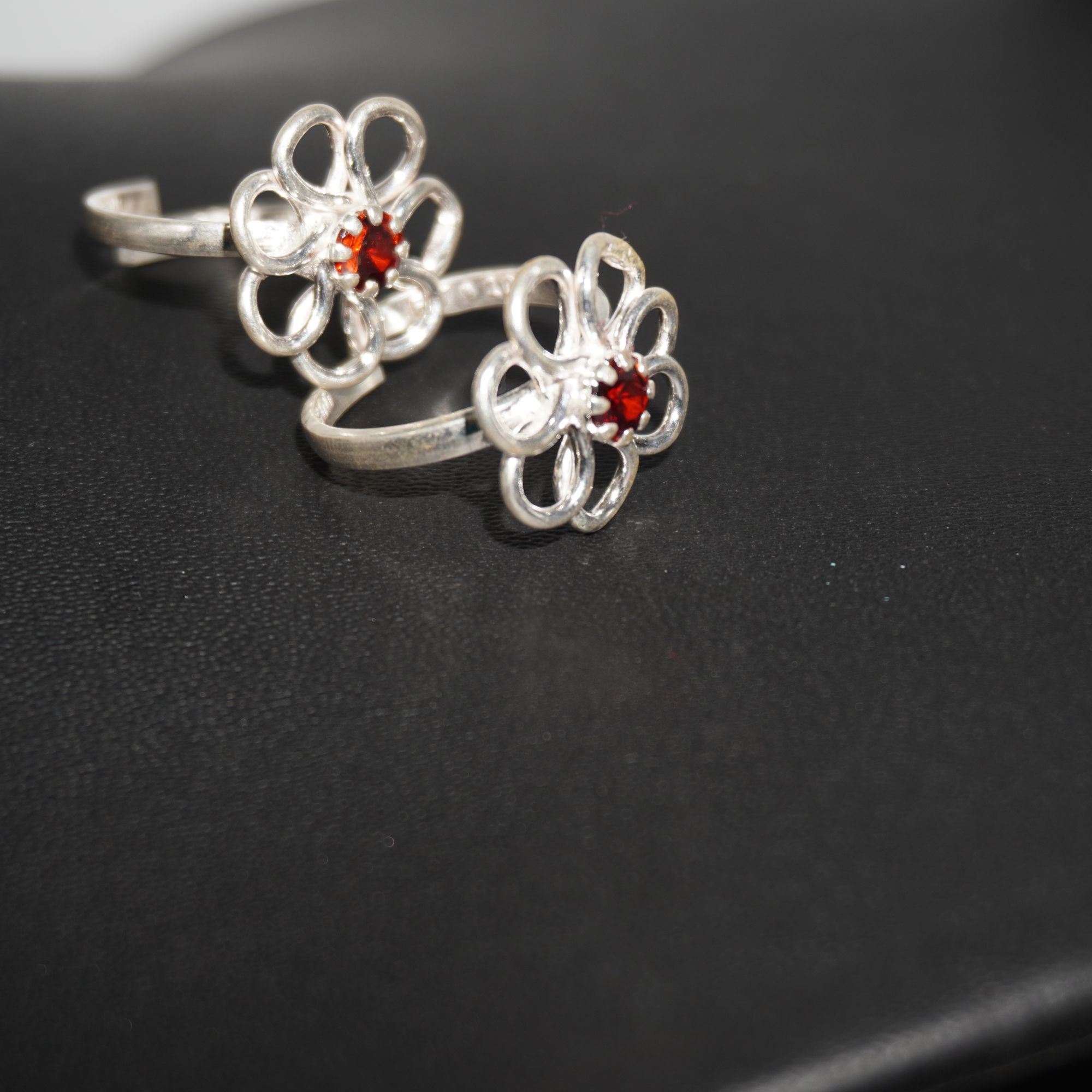 925 Silver Fancy Flower Design Toe Ring 149R255