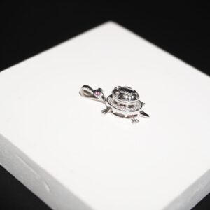 925 Silver Attractive Tortoise Design Pendant