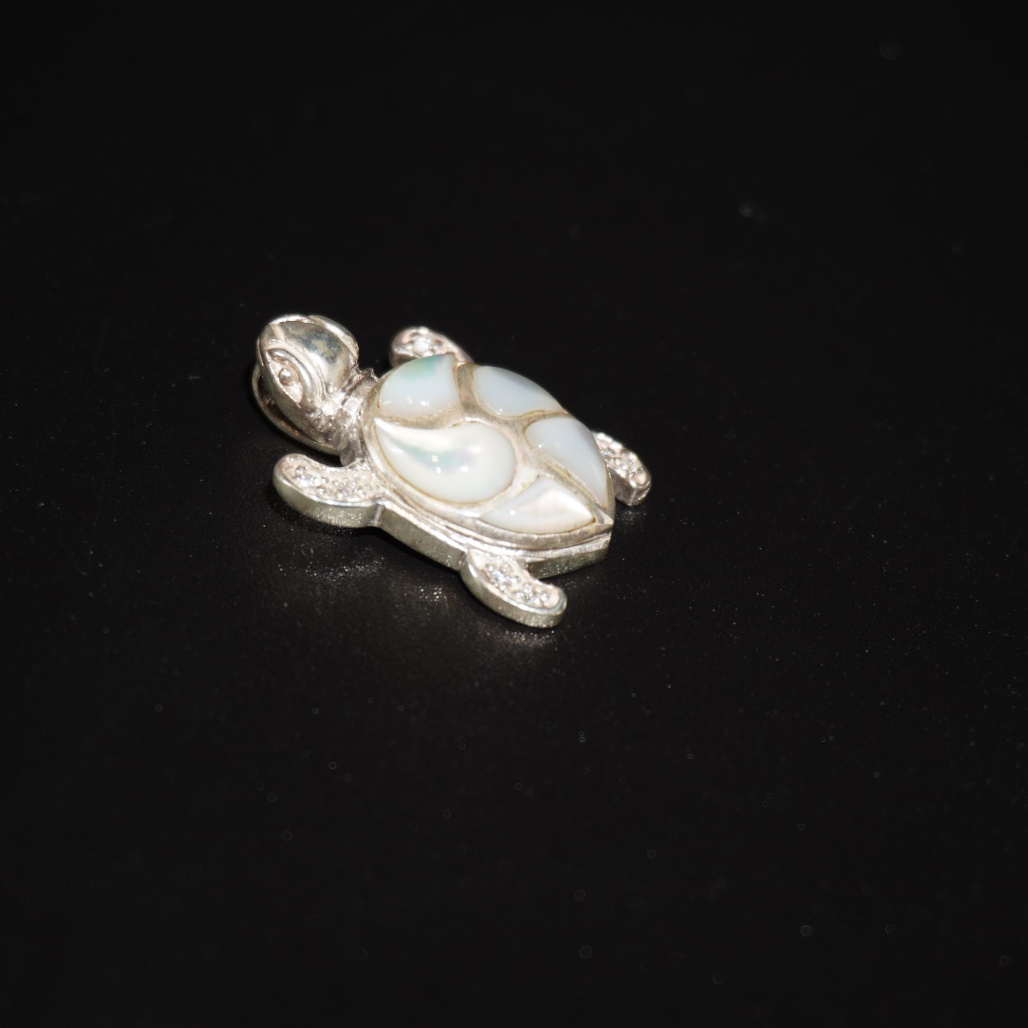 925 Silver Fancy Tortoise Shape Pendant