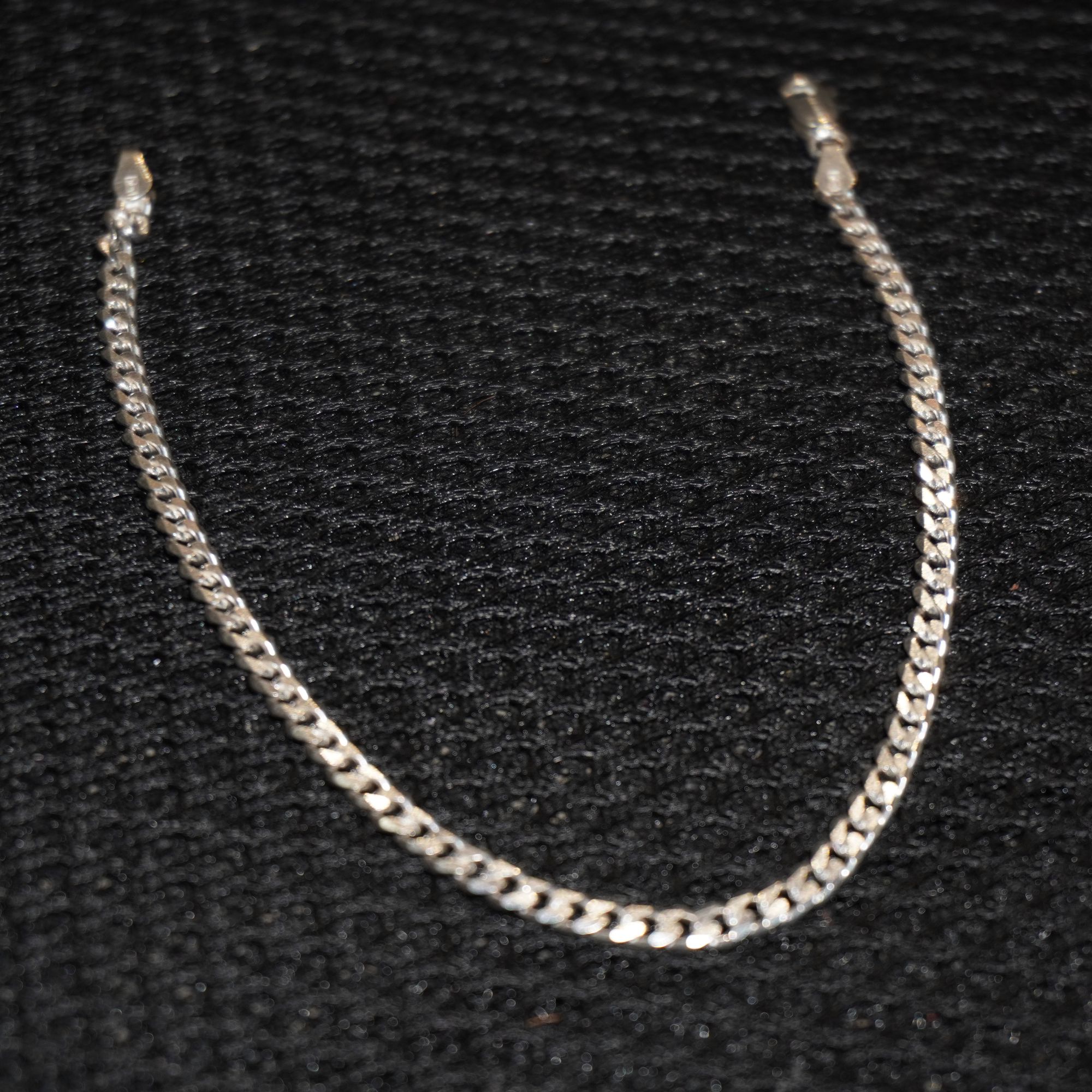 925 Silver Unique Bracelet 415R35