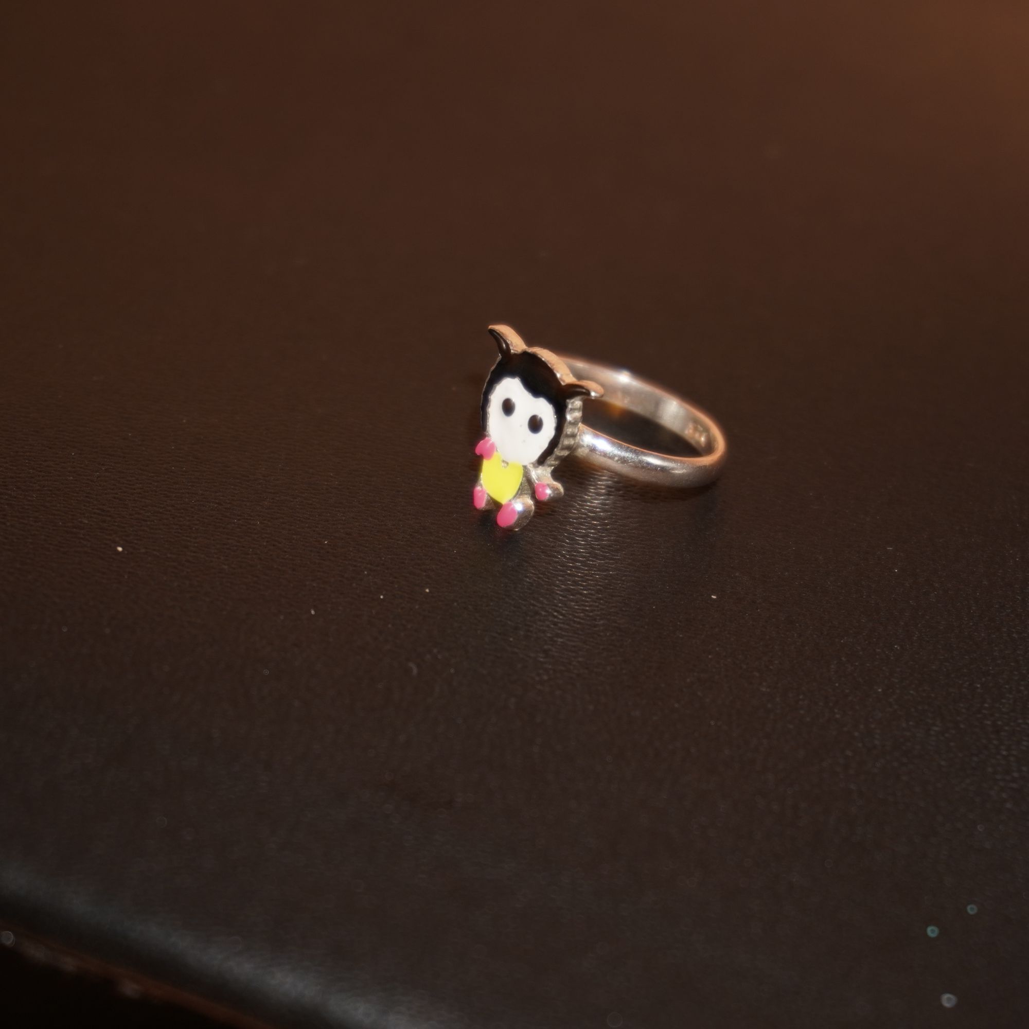 925 Silver Elegant Penguin Design Ring