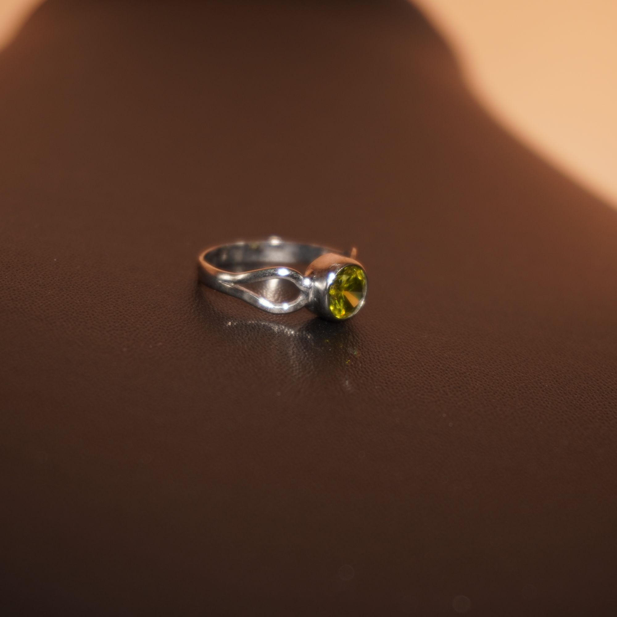 925 Silver Classy Diamond Cartoon Design Ring