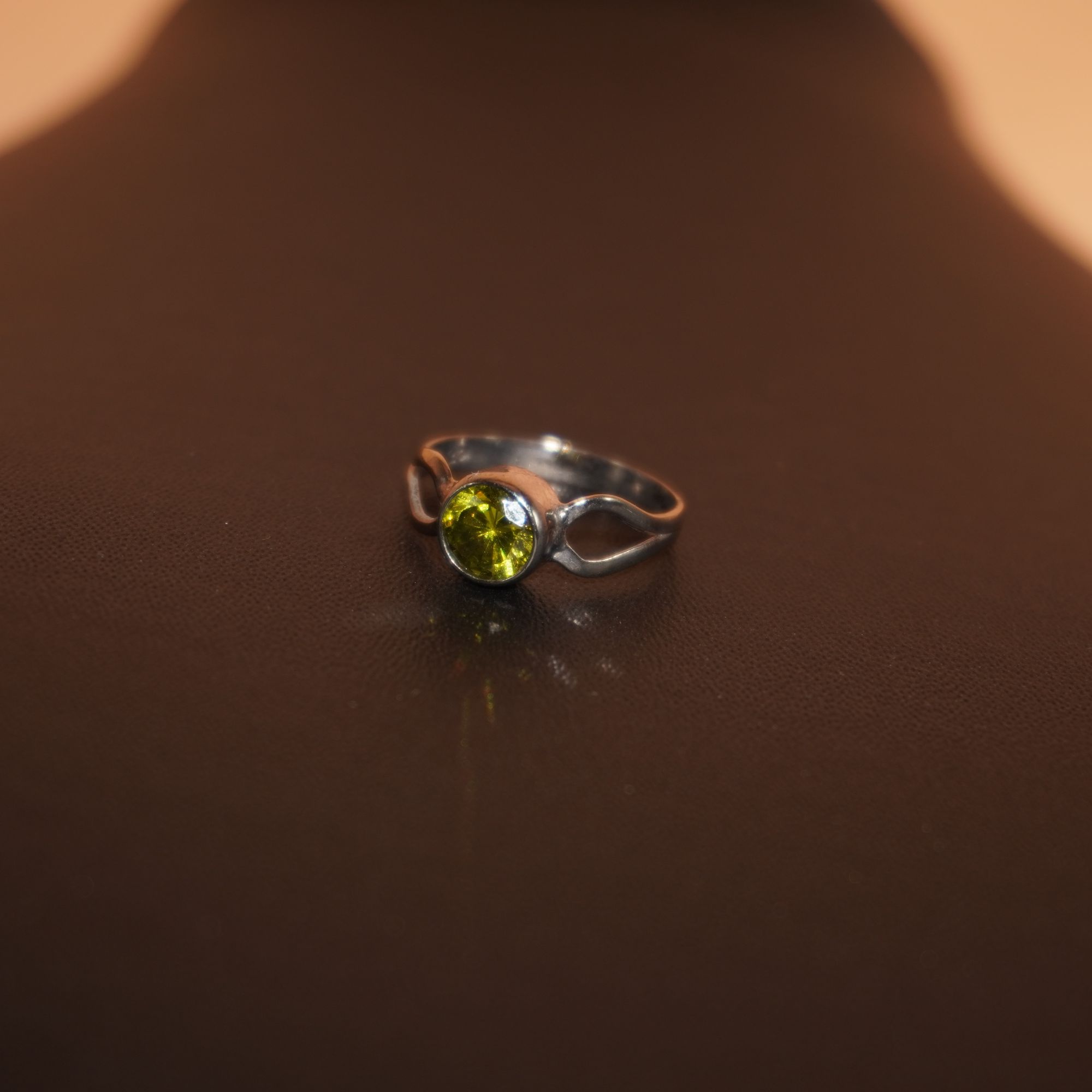 925 Silver Classy Diamond Cartoon Design Ring
