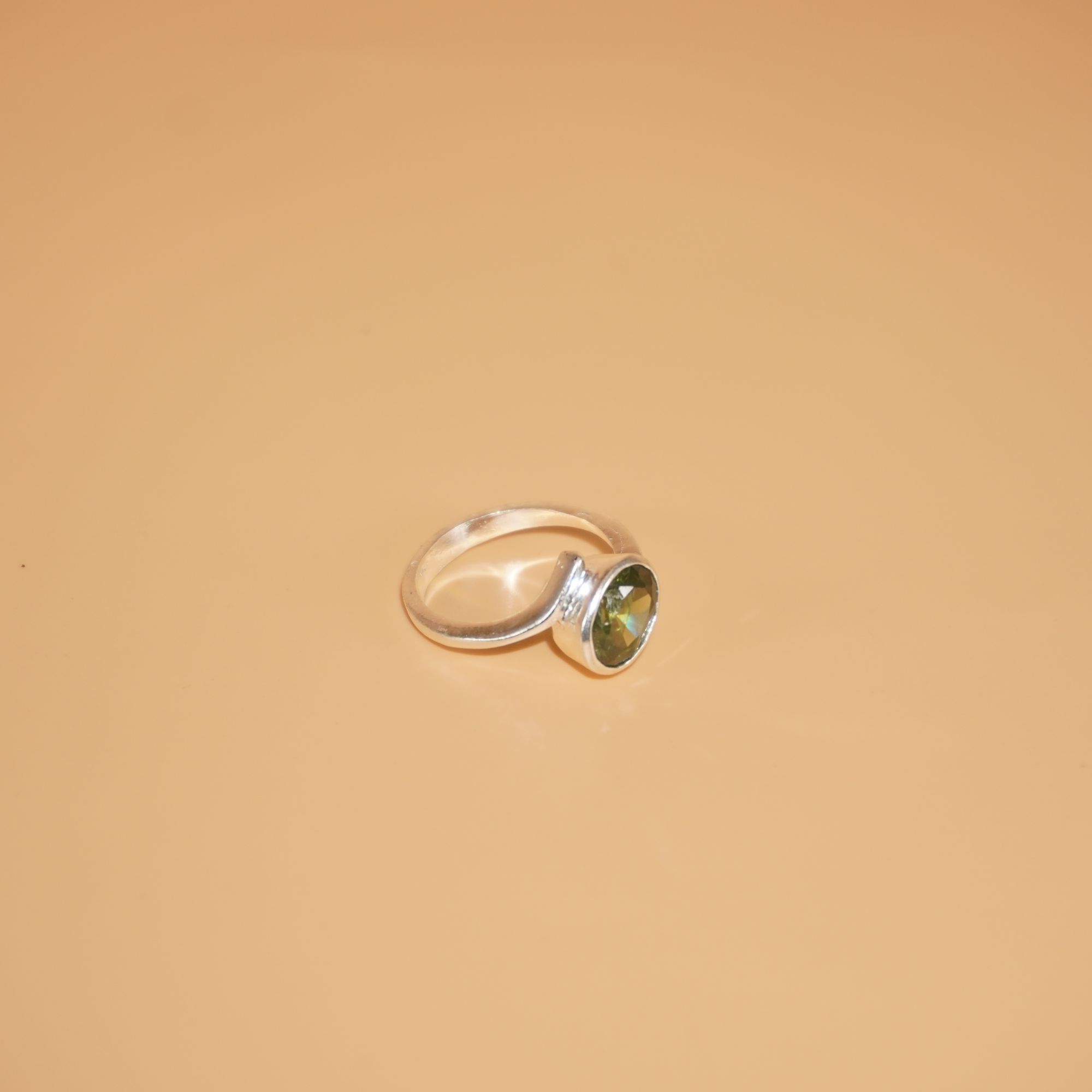 925 Silver Elegant Ladies Ring 225R72