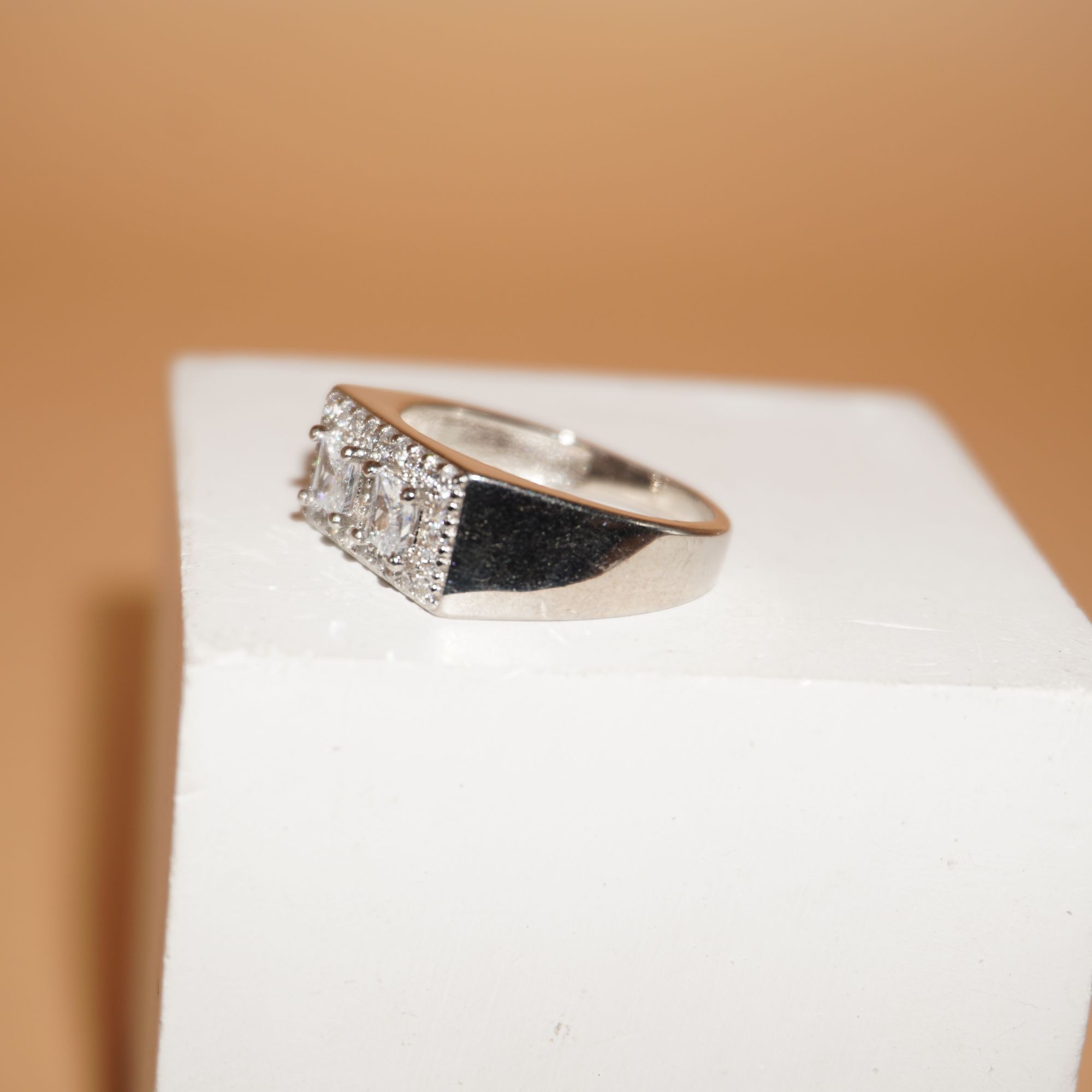 925 Silver Modern Engagement Ring 711R56