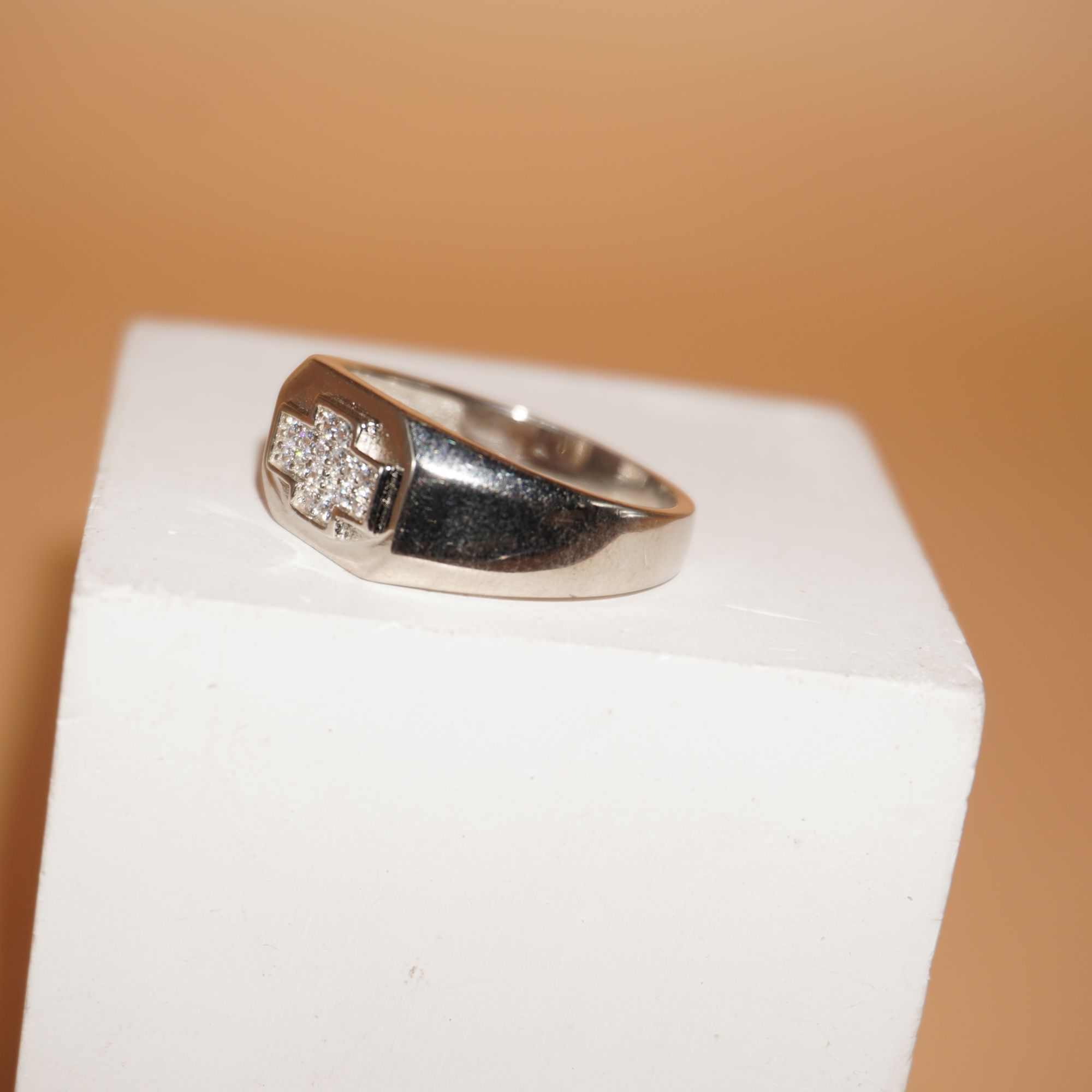 925 Silver Classy Engagement Ring 723R35