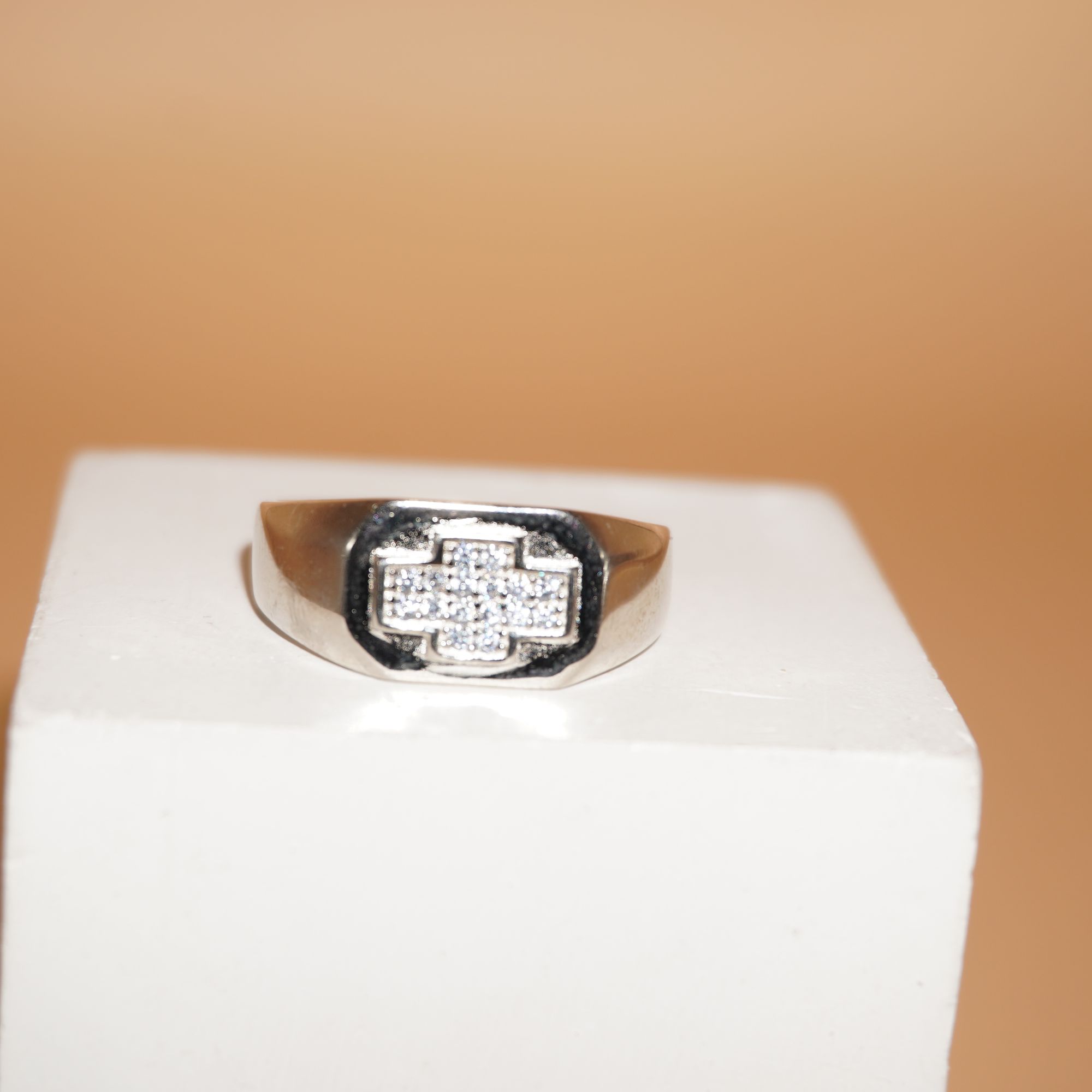 925 Silver Classy Engagement Ring 723R35
