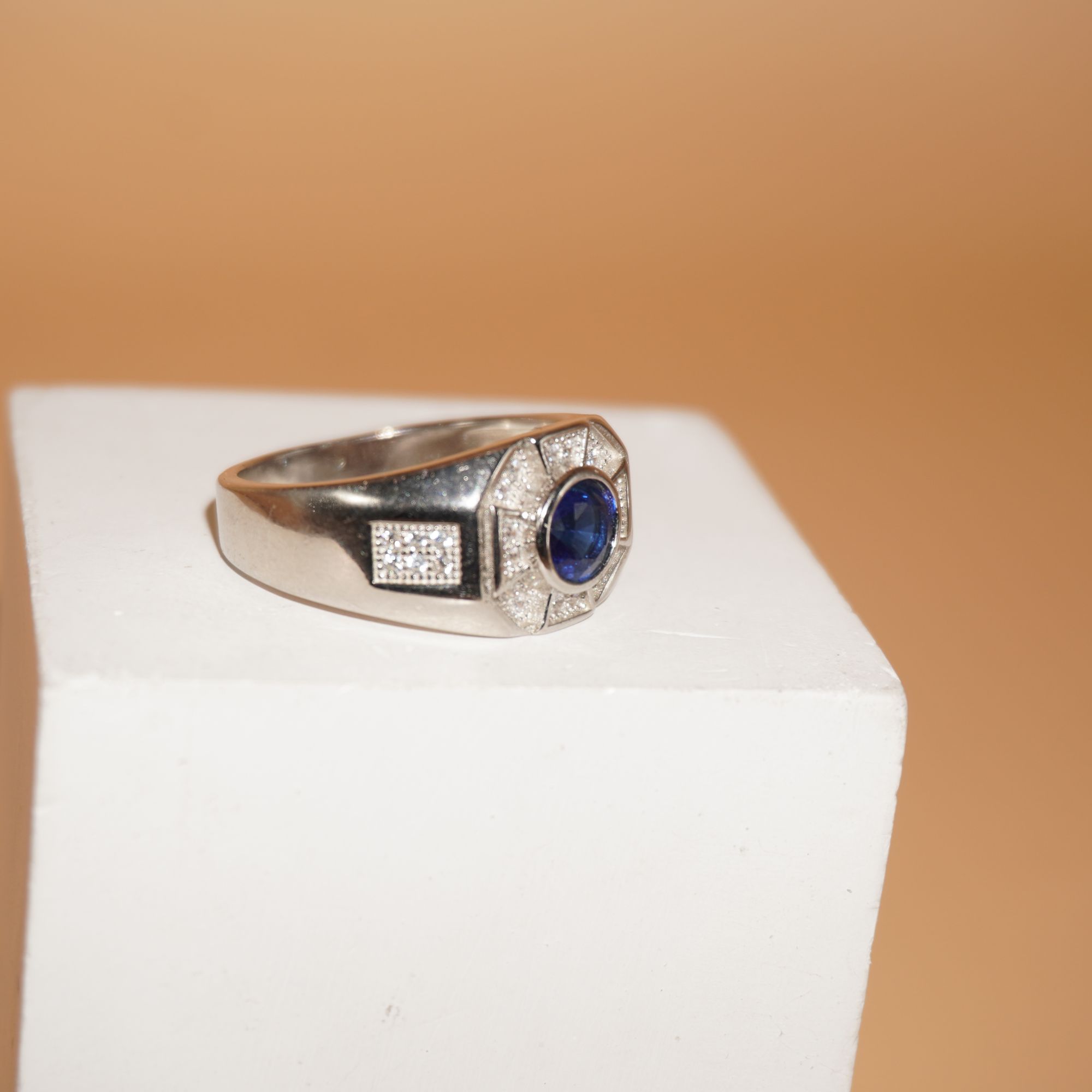 925 Silver Unique Diamond Ring 723R39