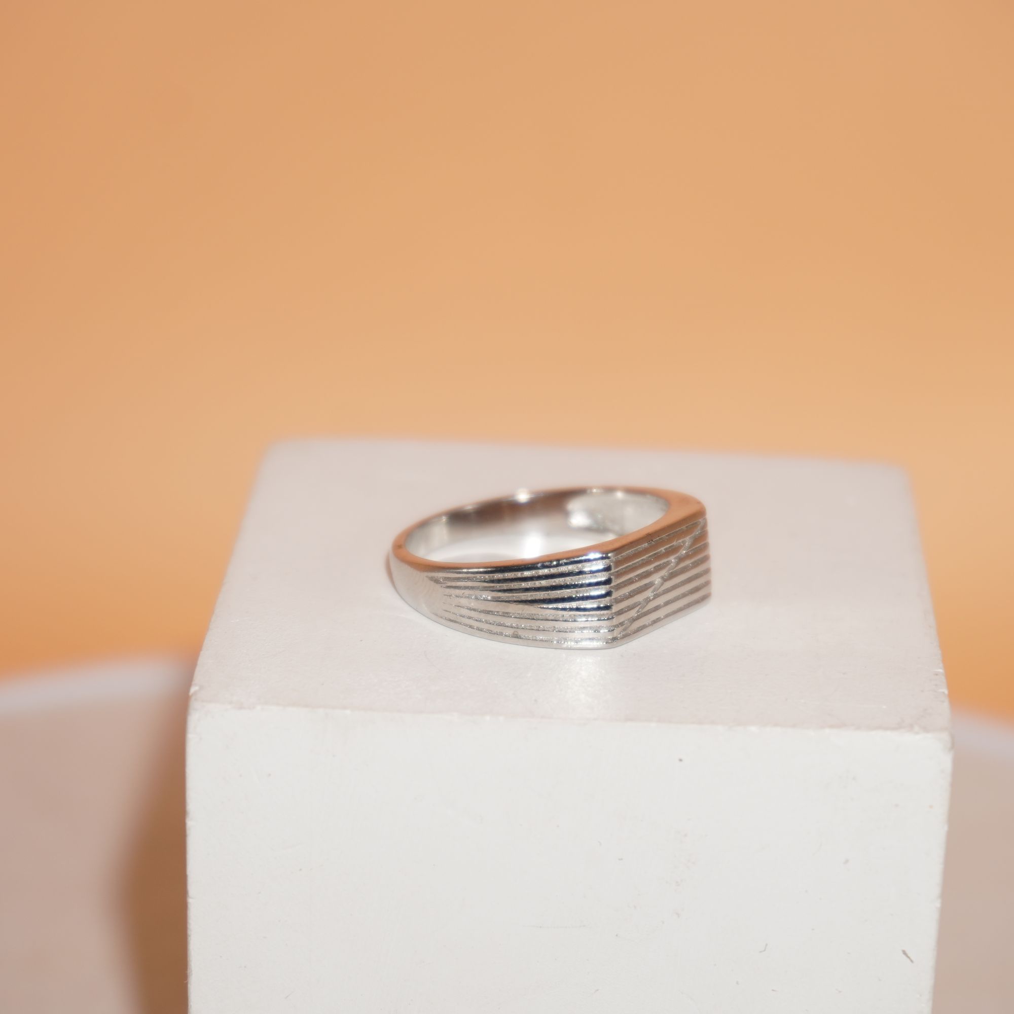 925 Silver Gorgeous Studed Ring 711R60