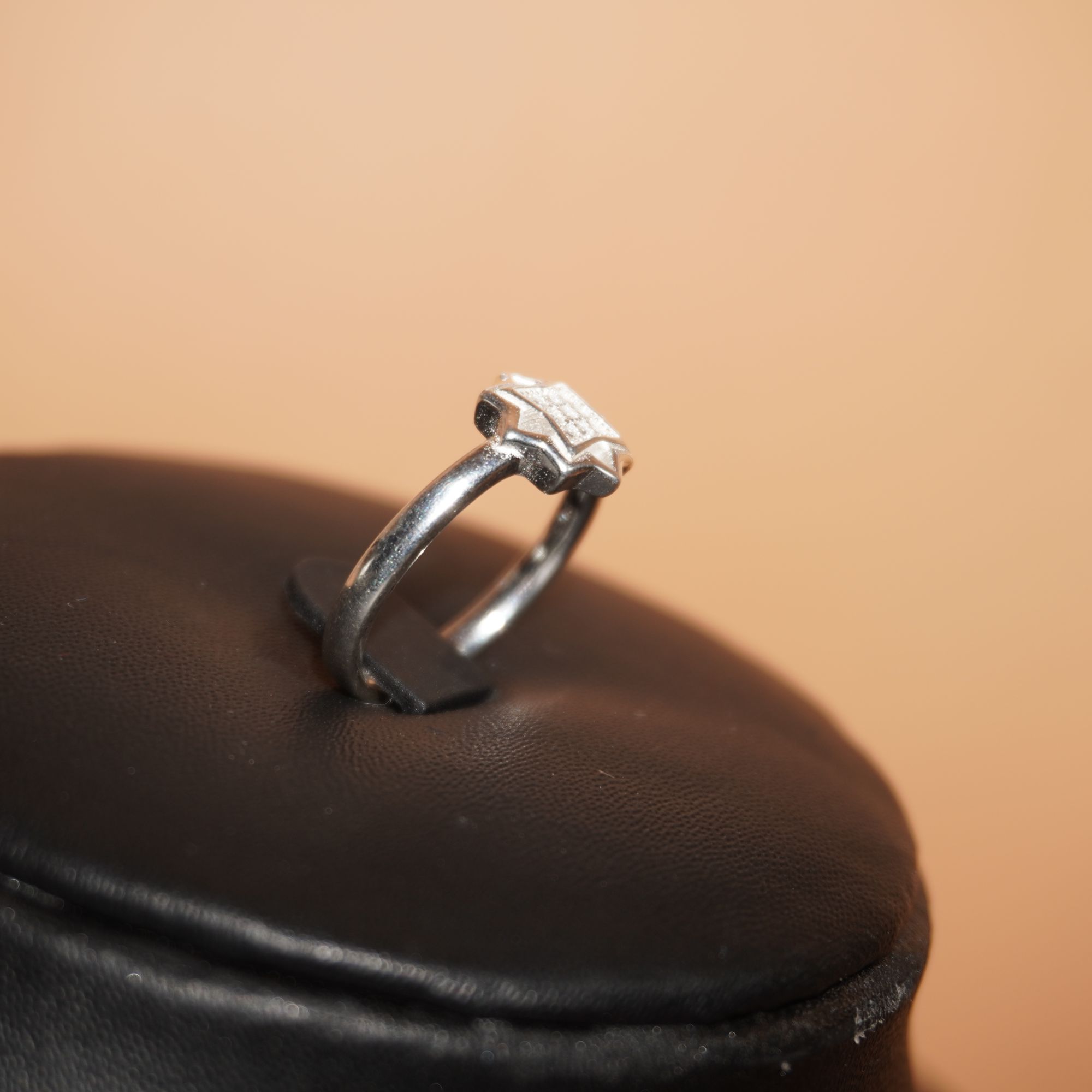 925 Silver Dazzling Ladies Ring