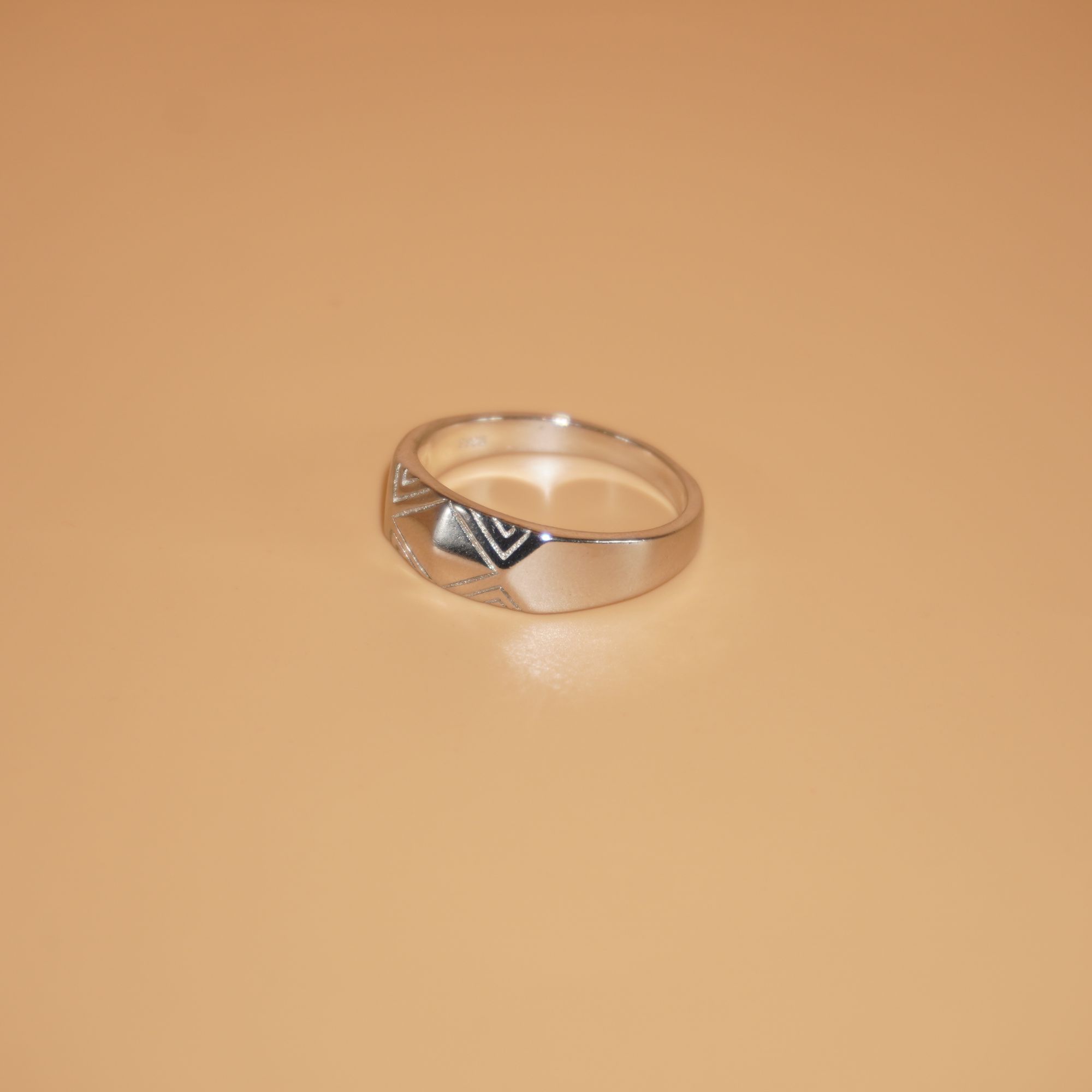 925 Silver Unique Ring 719R38 - Image 2