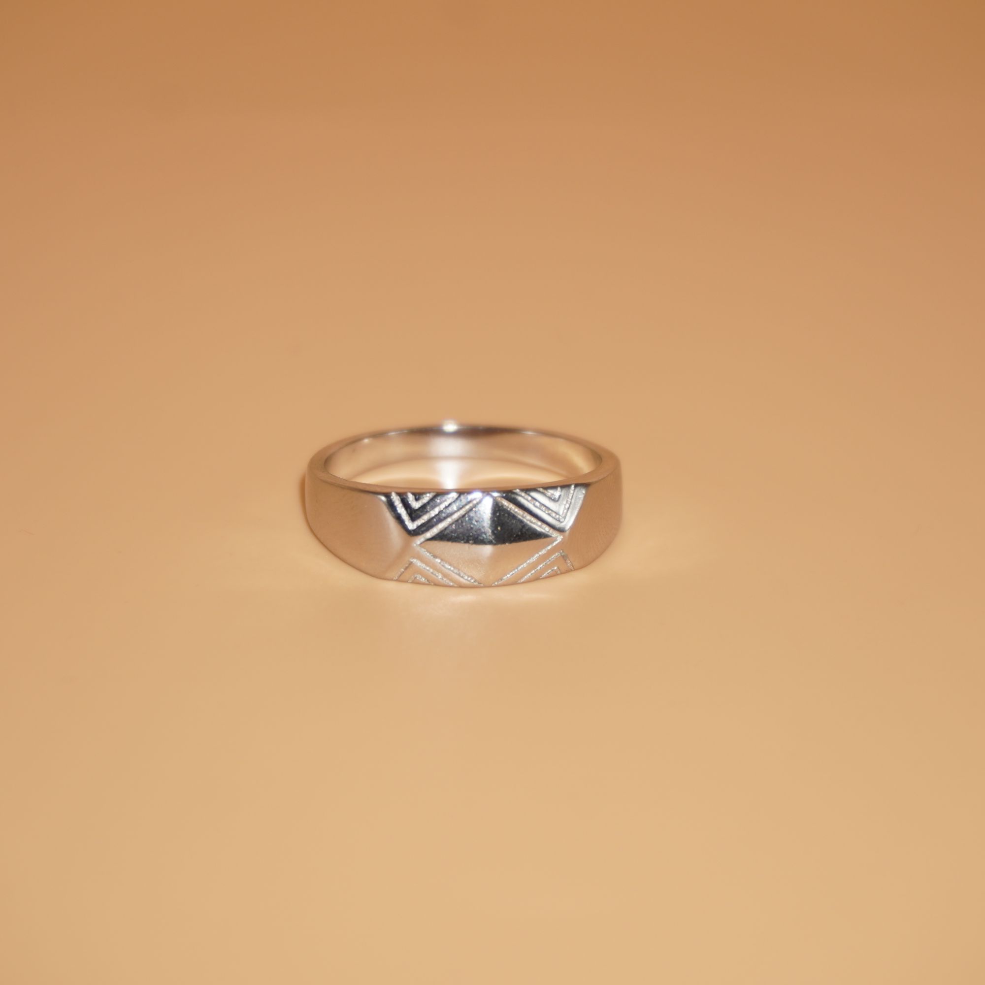 925 Silver Unique Ring 719R38