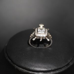925 Silver Dazzling Ladies Ring