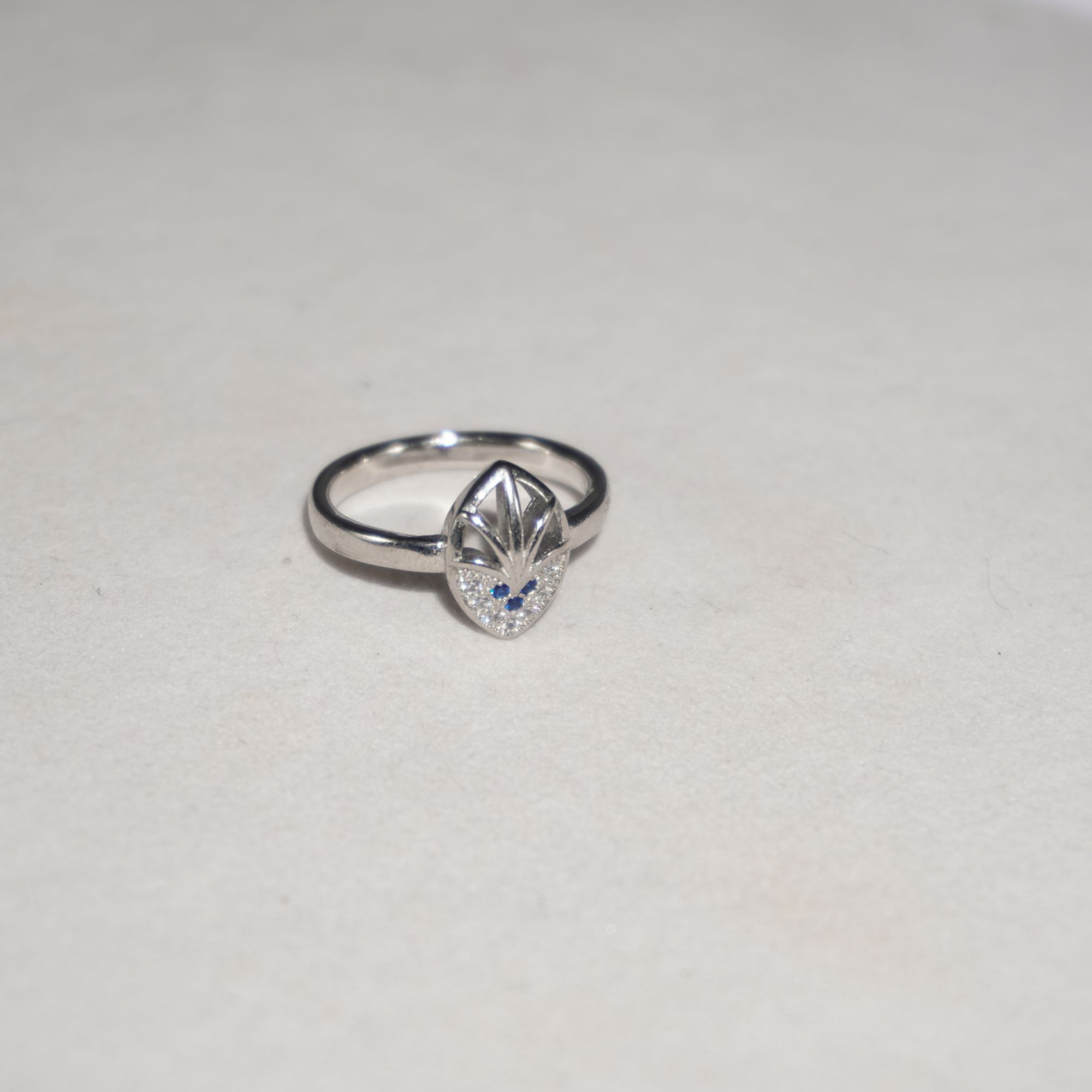 925 Silver Gorgeous Ring - Image 2