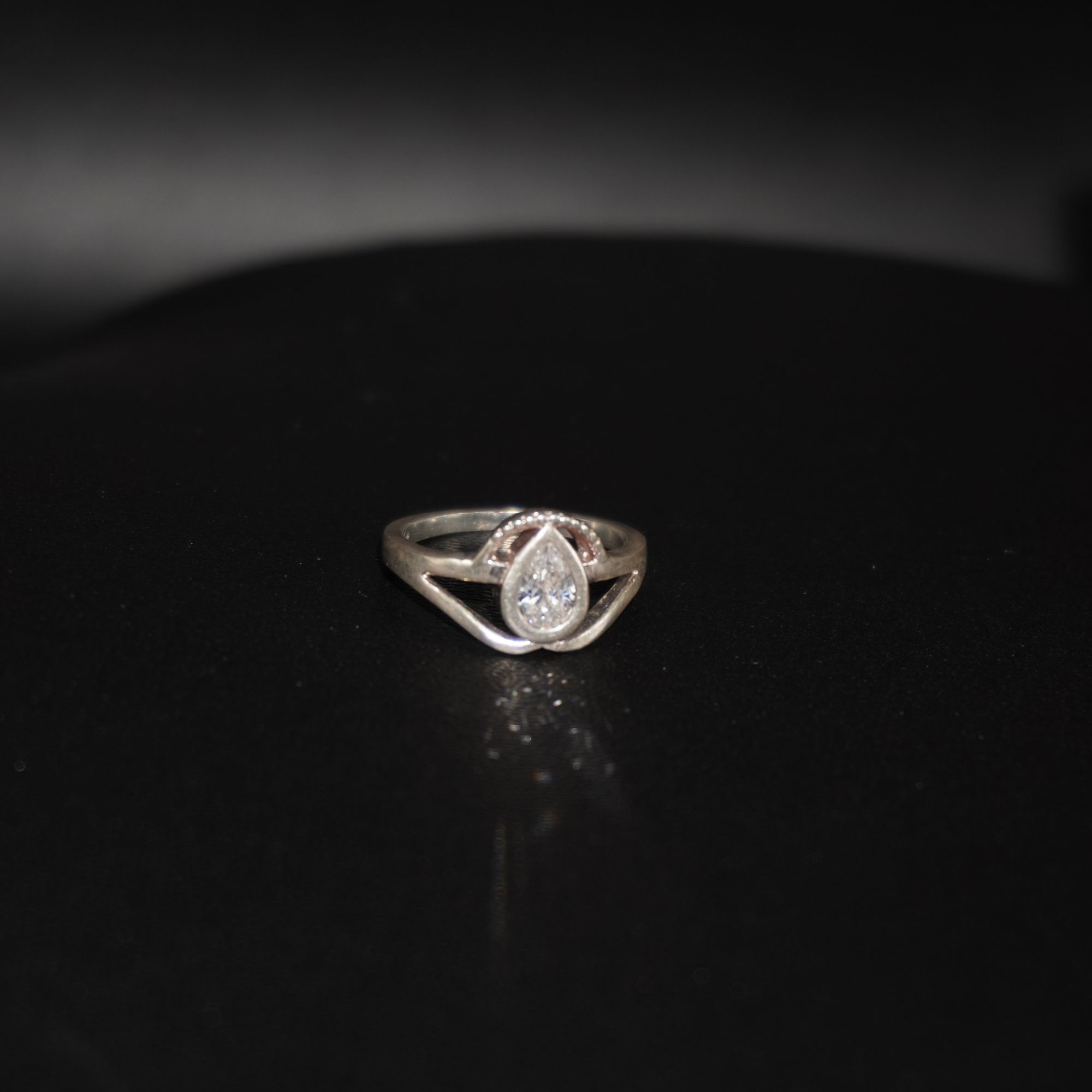 925 Silver Delicate Ladies Ring 581R8